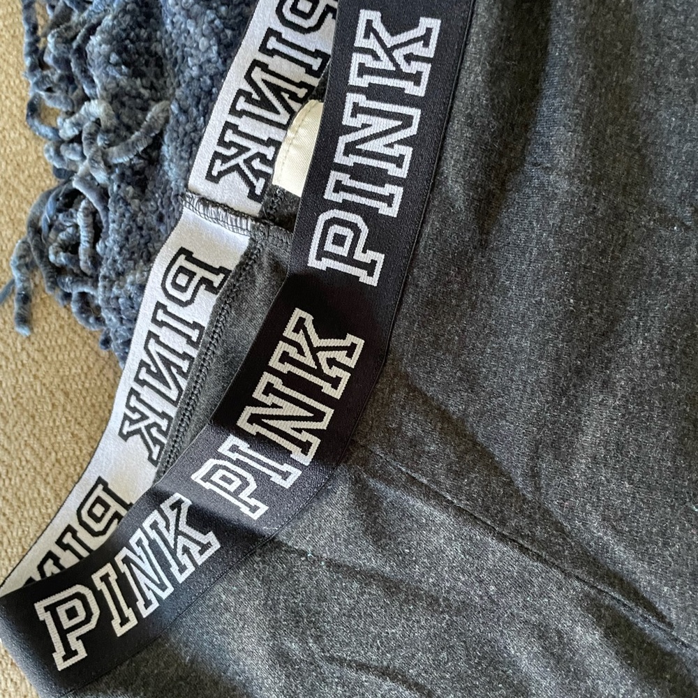 Vs pink leggings - Picture 2 of 3